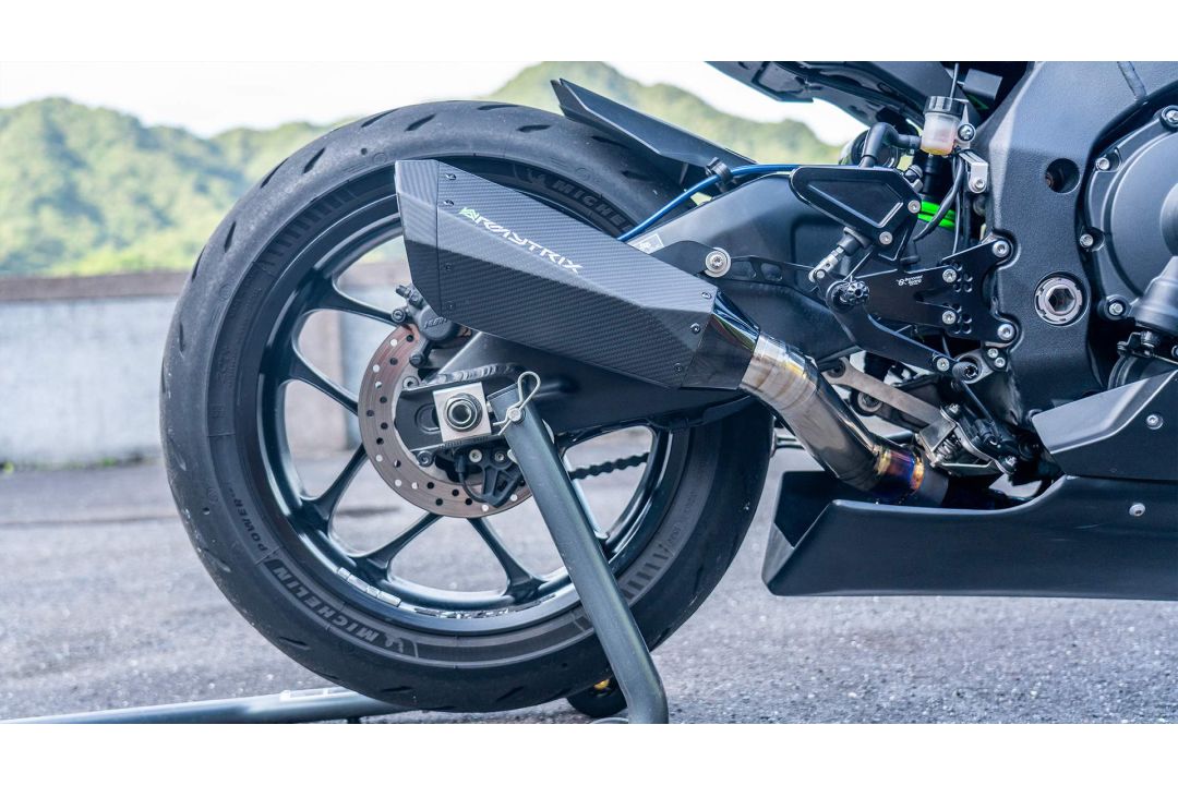 Armytrix exhaust systems for YAMAHA YZF-R1 2015 Titanium