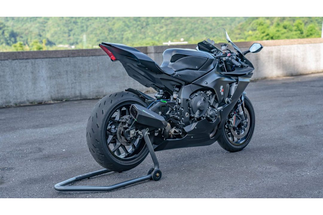 Výfukové systémy Armytrix pro YAMAHA YZF-R1 2015 Titanium